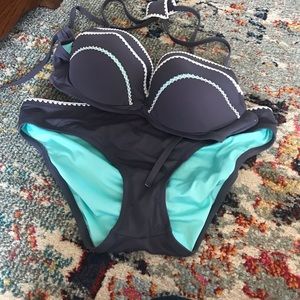 Cute swimsuit!! Worn a handful of times